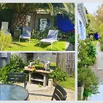 Cap Sur ,maisons Centre-ville Jardin Melange Art Fleurs Holiday home *