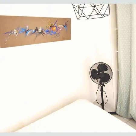 Cap Sur ,maisons Centre-ville Jardin Melange Art Fleurs * Ла-Флот