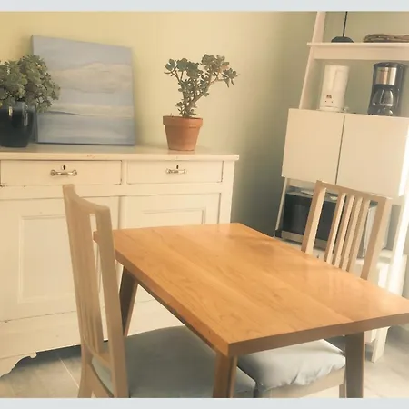 Дом отдыха Cap Sur ,maisons Centre-ville Jardin Melange Art Fleurs *