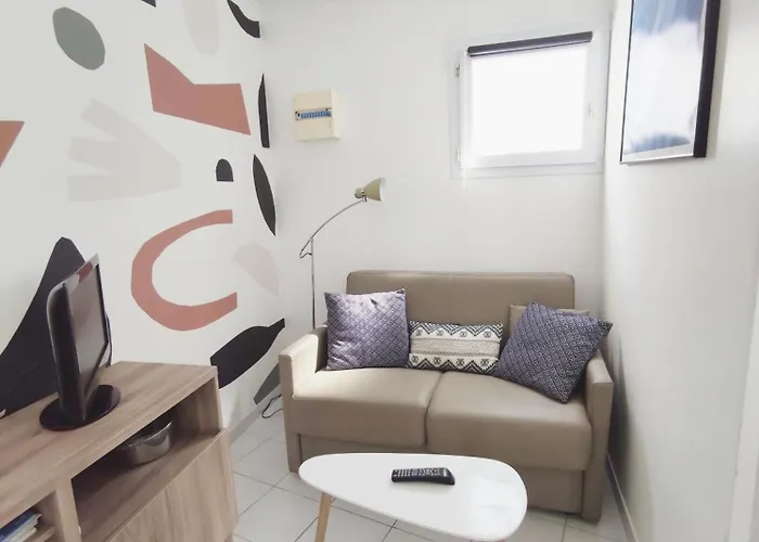 Cap Sur ,maisons Centre-ville Jardin Melange Art Fleurs *