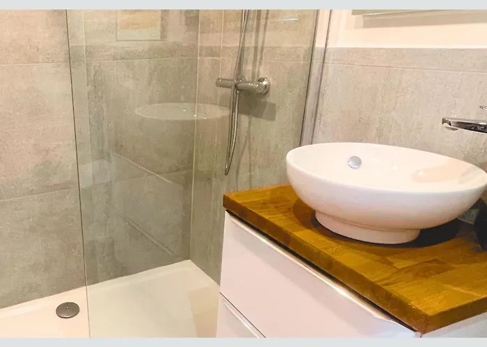 Cap Sur ,maisons Centre-ville Jardin Melange Art Fleurs Semesterbostad *