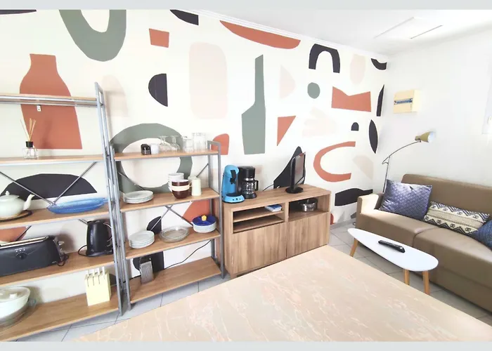 Cap Sur ,maisons Centre-ville Jardin Melange Art Fleurs Semesterbostad